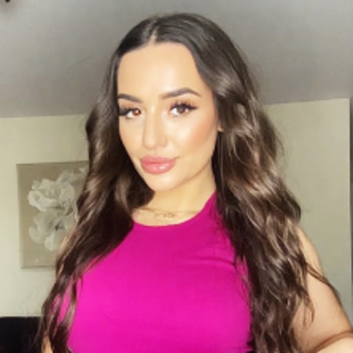 Bạn Gái AI Miễn Phí - Bạn Gái AI Của Bạn