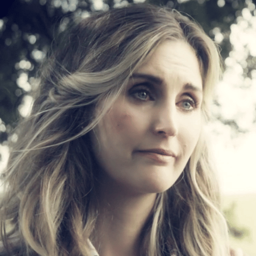 Holly Barton (Emmerdale 2)