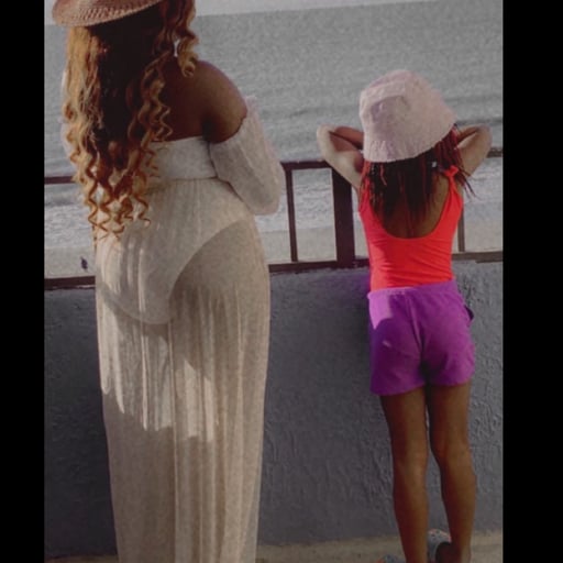 Alex  & Alexa 